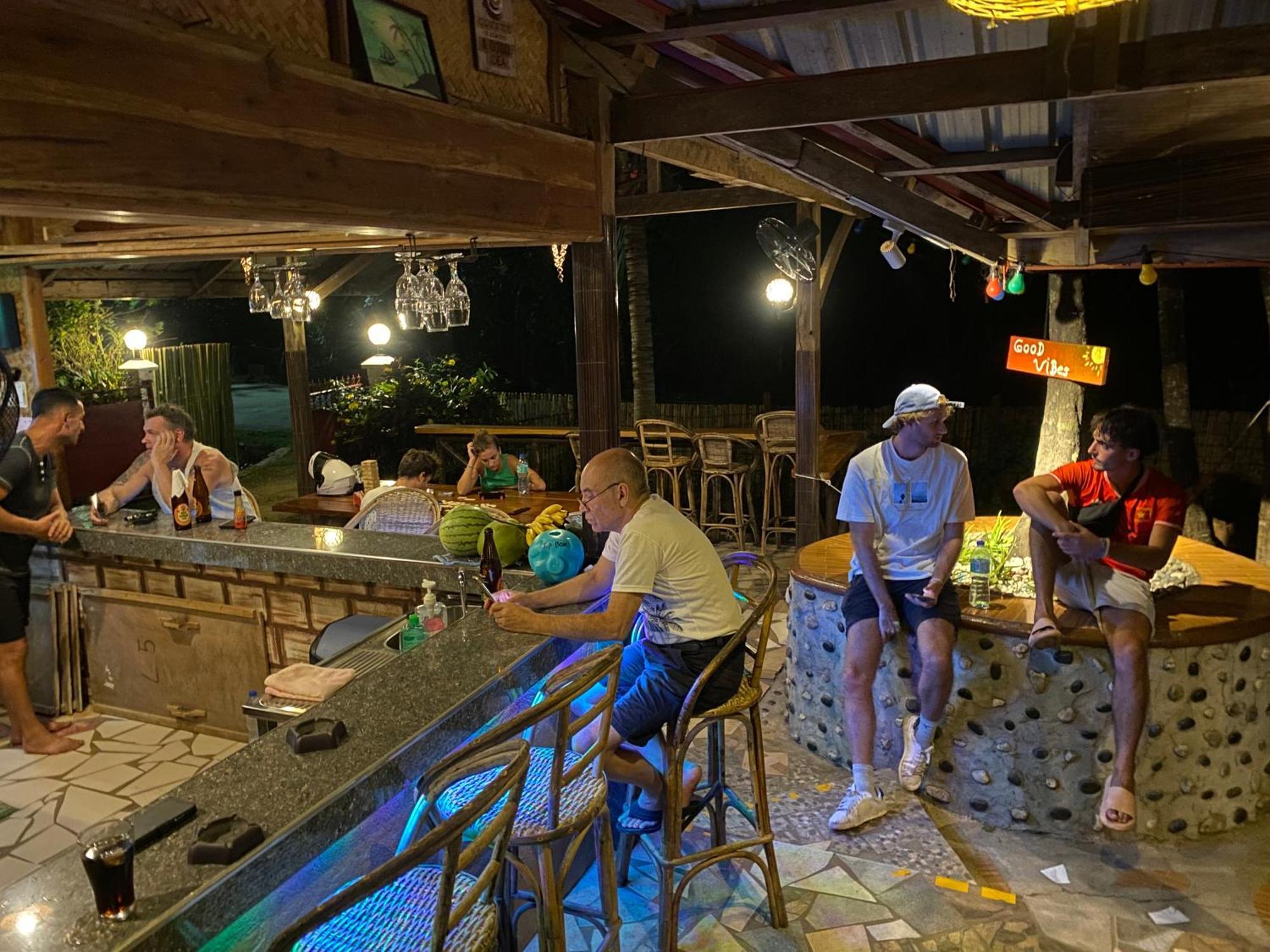 B&R Hostel Nagtabon Bacungan Dış mekan fotoğraf